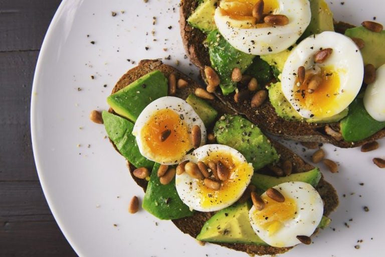 How Nutrition Impacts Your Energy and Productivity