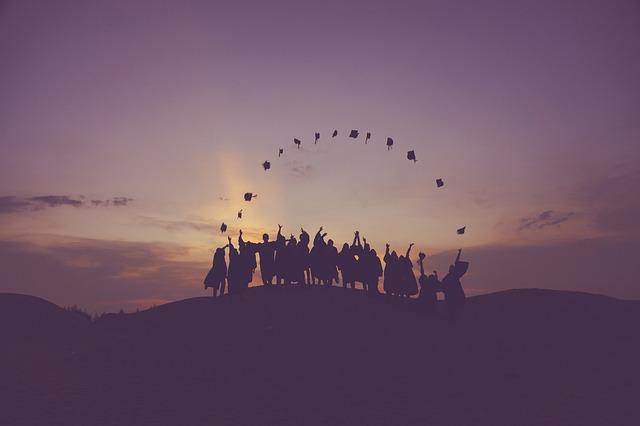 Should Fitness Success Stories Acknowledge Privileges and Resources