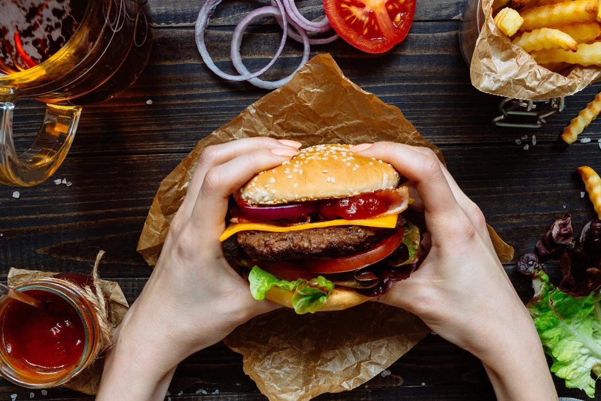 Balancing Indulgence: Understanding the Role of Cheat Meals