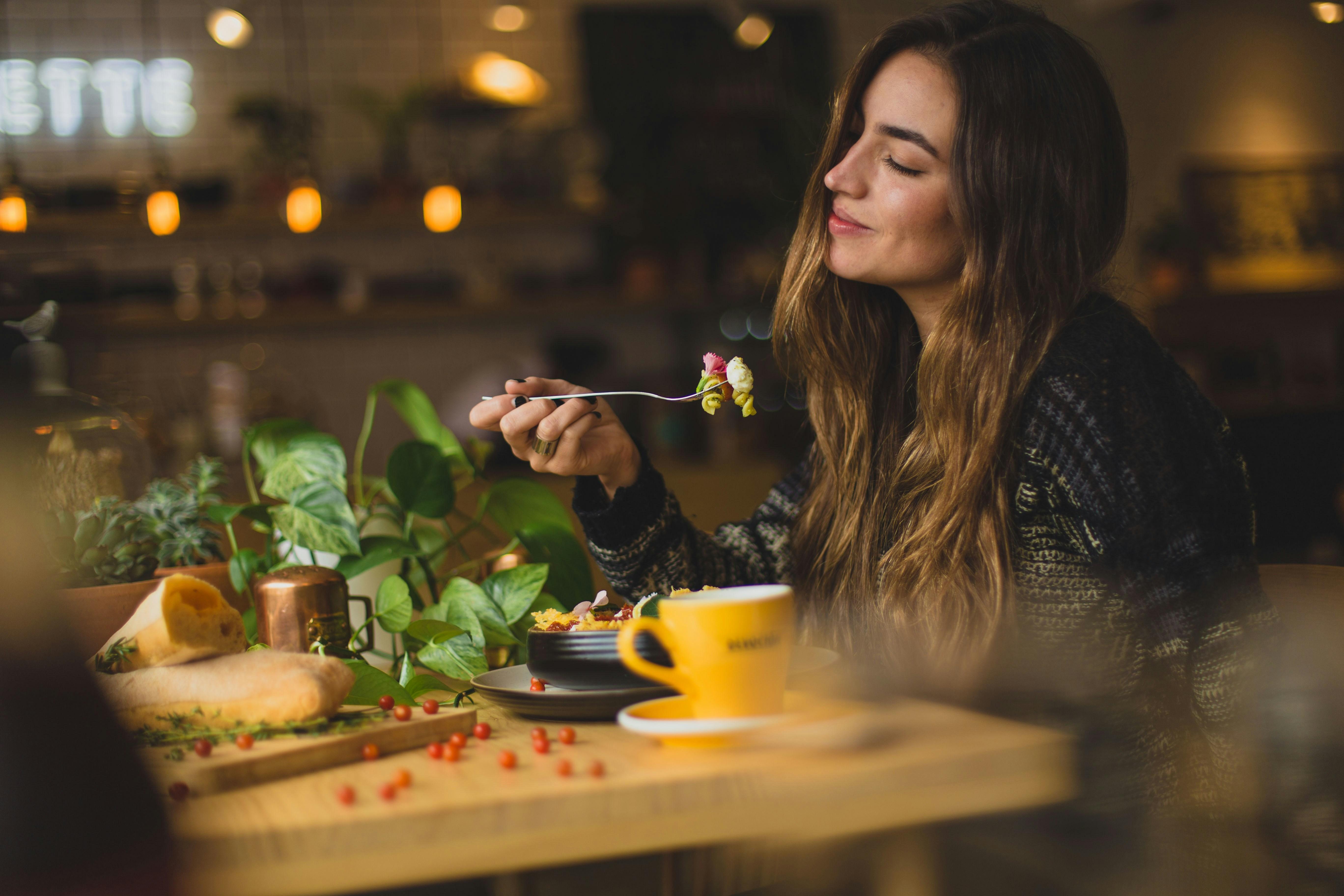 The Role of Mindful Eating in Weight Management